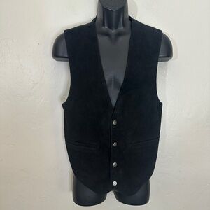 Tribes Suede Leather Vest Medium Gently worn 100% leather front Snap closure
